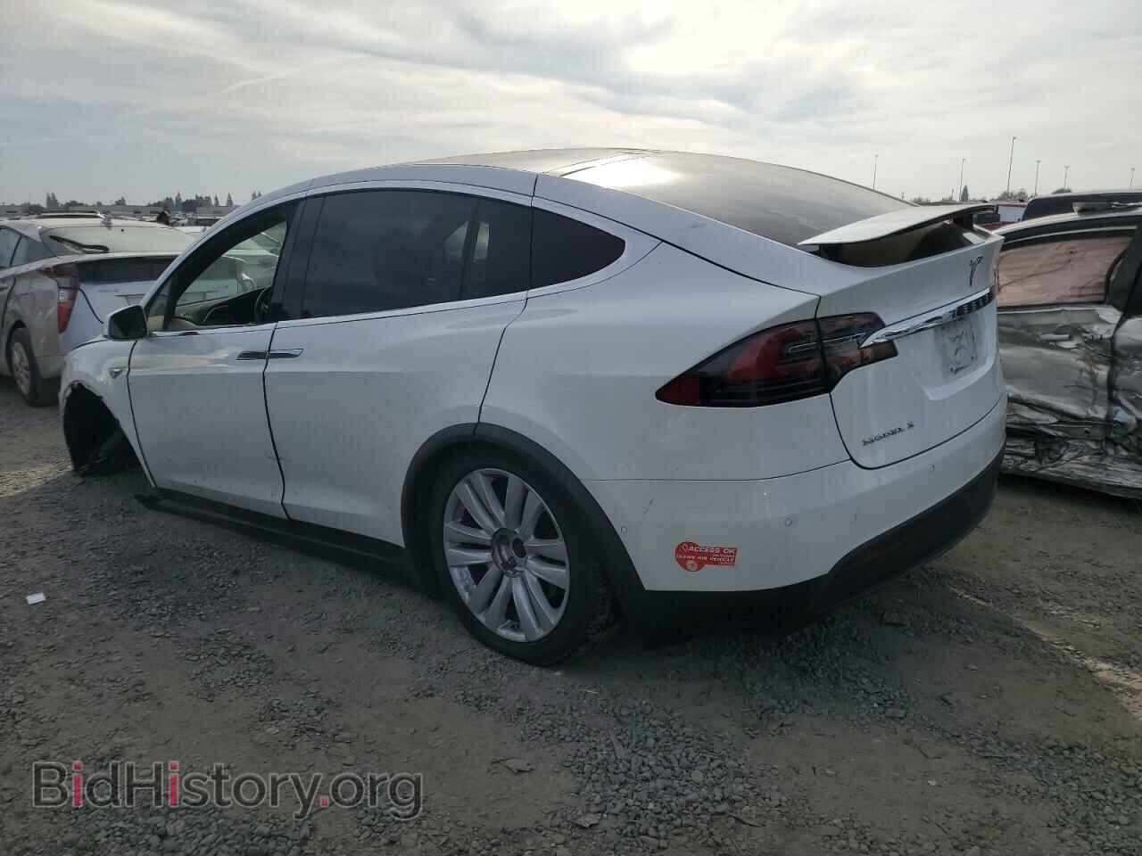 2016 TESLA MODEL X - VIN: 5YJXCAE21GF015480 - Photo 2