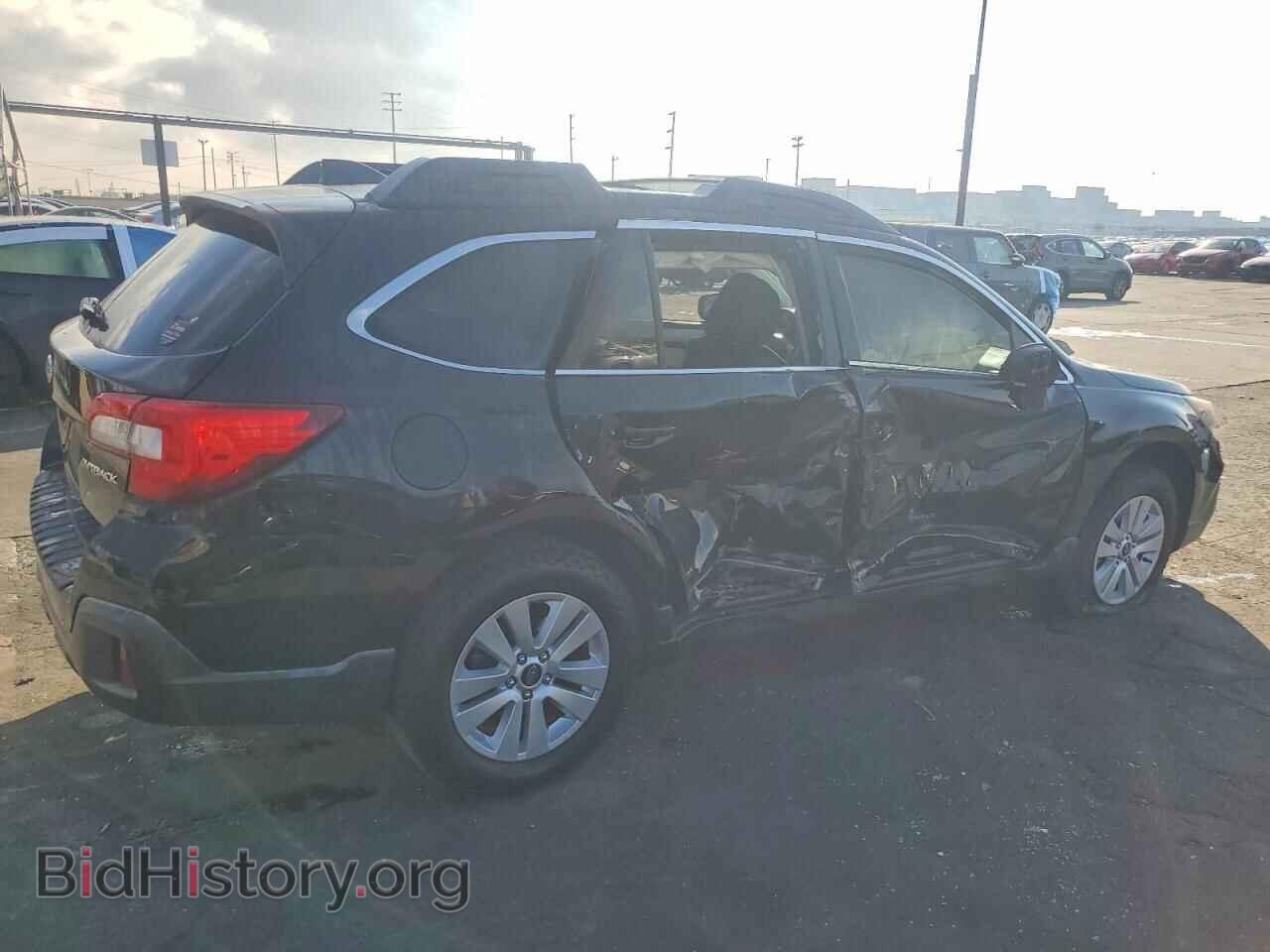 2019 SUBARU OUTBACK - VIN: 4S4BSAFC2K3210381 - Фото 3