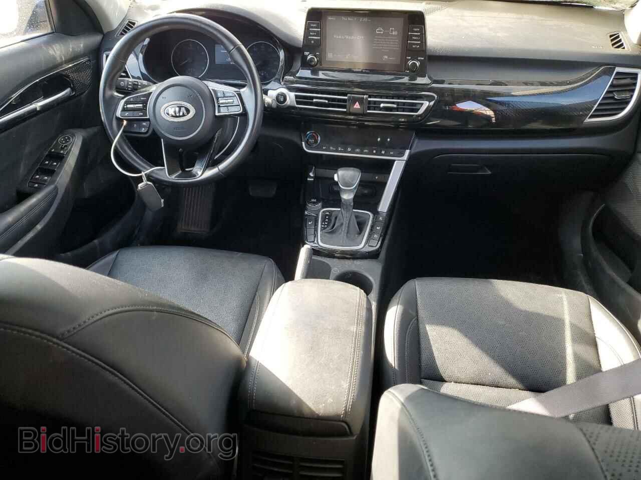 2021 KIA SELTOS - VIN: KNDERCAAXM7077511 - Фото 8