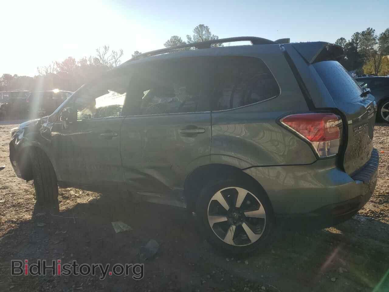 2017 SUBARU FORESTER - VIN: JF2SJARC4HH563348 - Фото 2