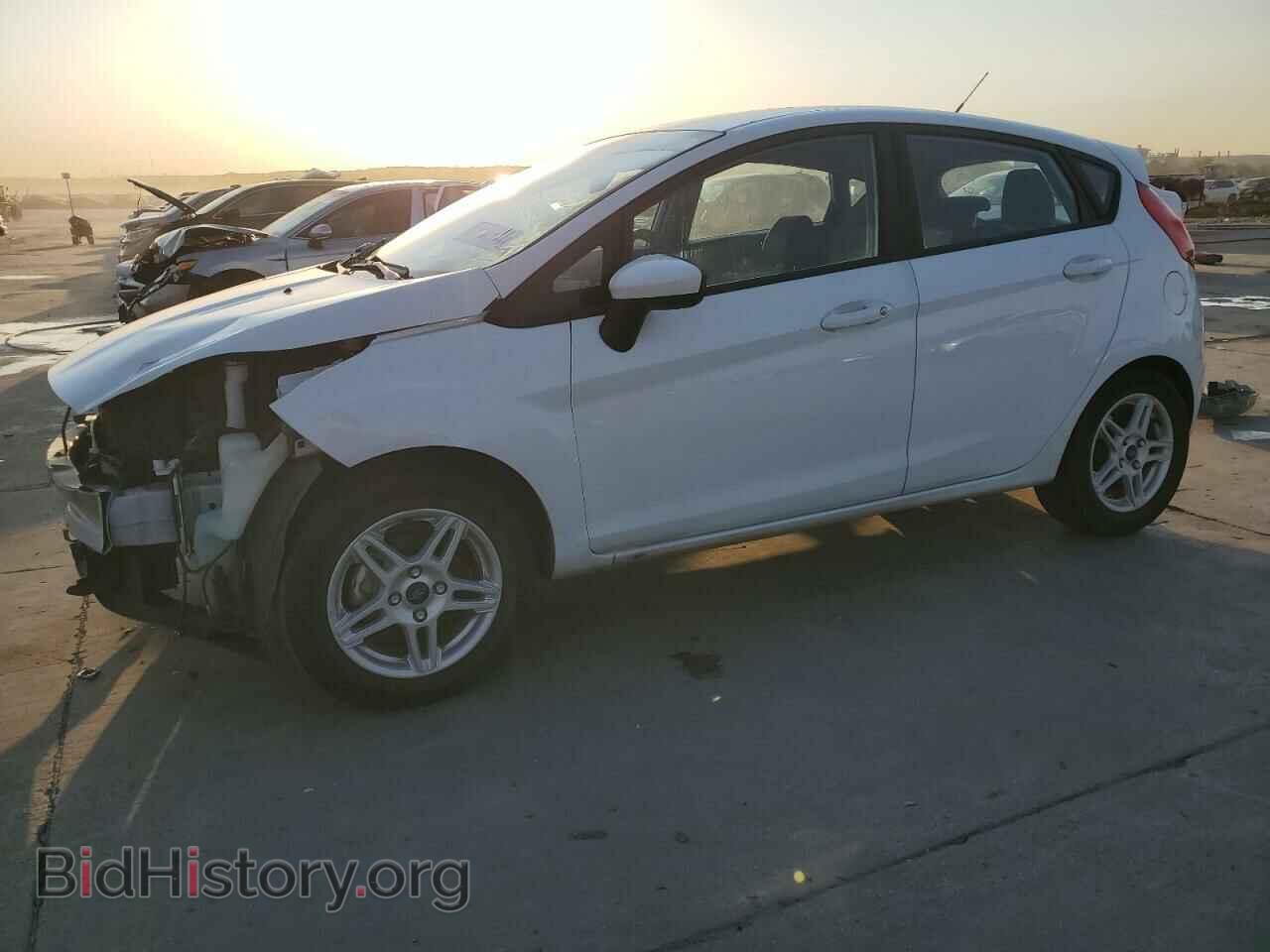 Photo 3FADP4EJXJM122360 - FORD FIESTA 2018