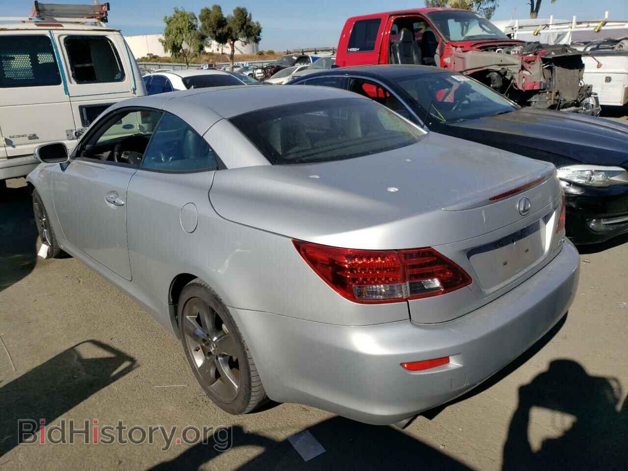 2011 LEXUS IS - VIN: JTHFF2C29B2520186 - Фото 2