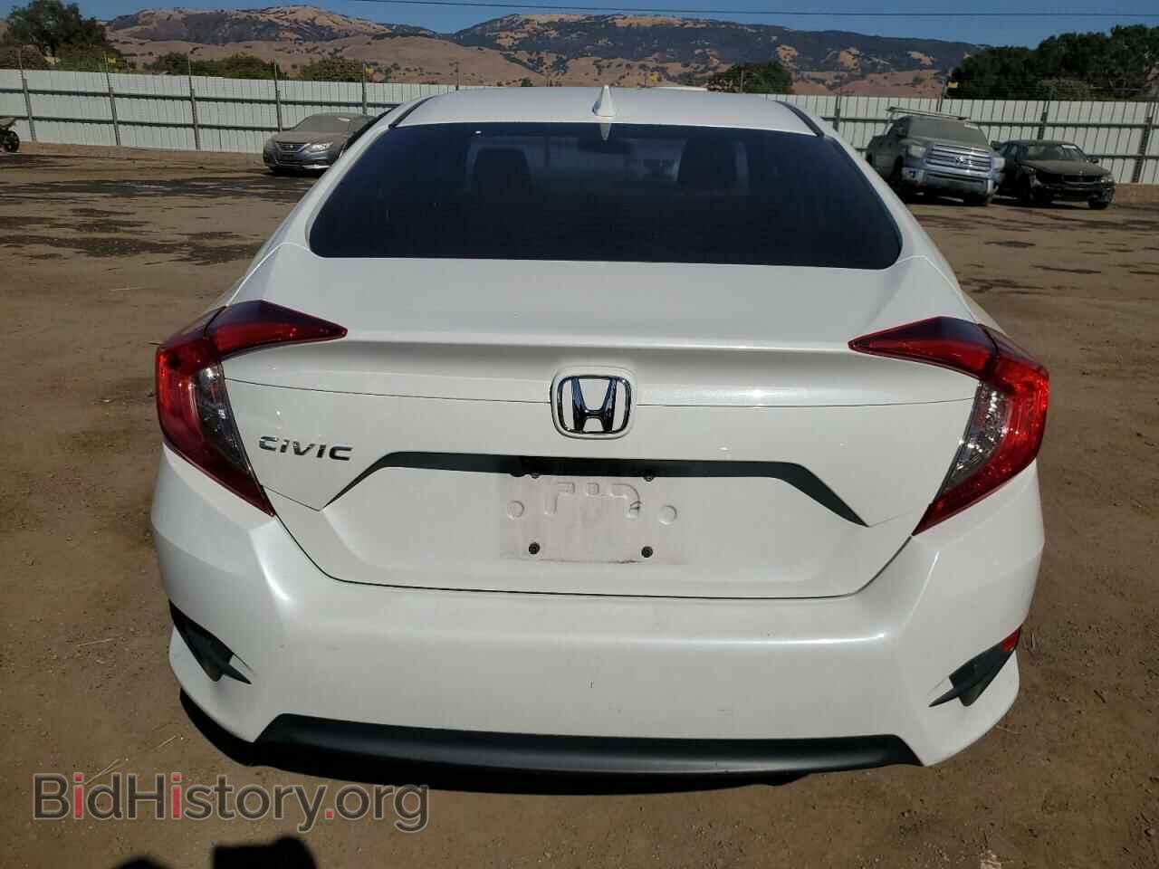 2018 HONDA CIVIC - VIN: 19XFC2F75JE202939 - Фото 6
