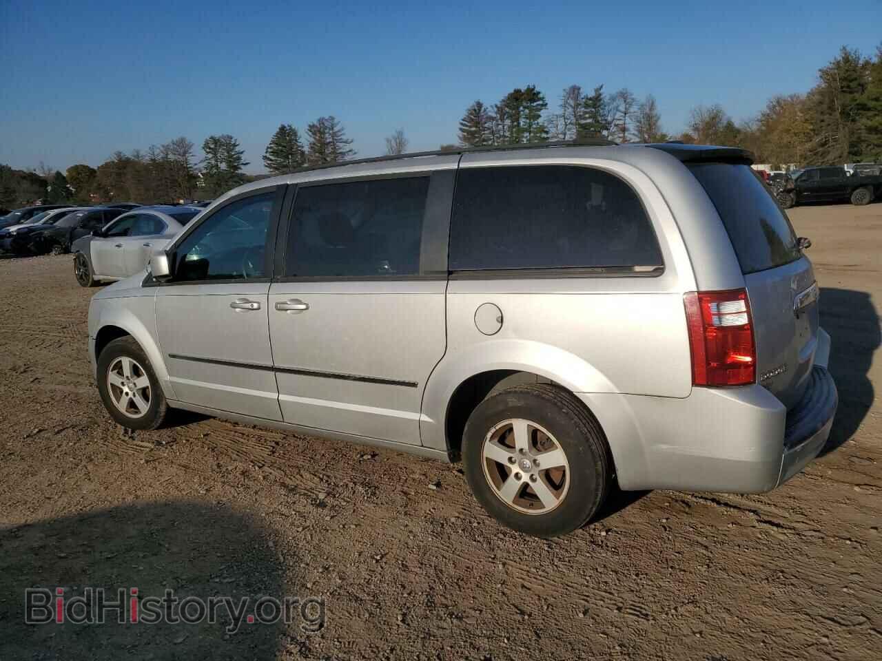 2010 DODGE CARAVAN - VIN: 2D4RN5D15AR120394 - Photo 2