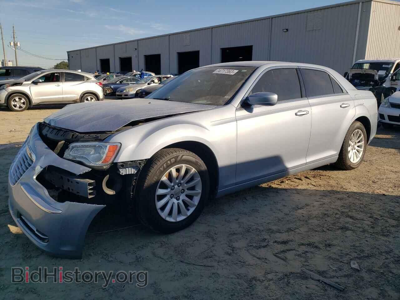 Фотография 2C3CCAAG0CH175150 - CHRYSLER 300 2012