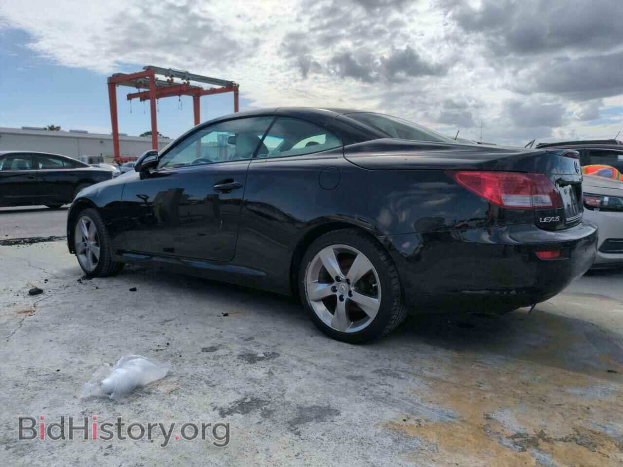 2010 LEXUS IS - VIN: JTHFF2C23A2510543 - Photo 2