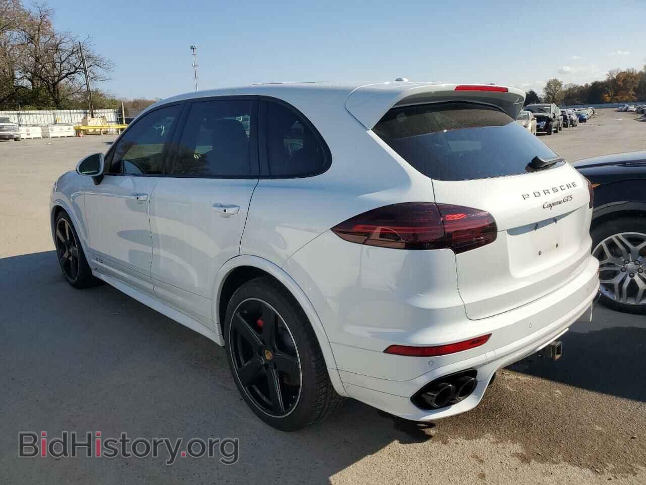 2017 PORSCHE CAYENNE - VIN: WP1AD2A26HLA80384 - Фото 2