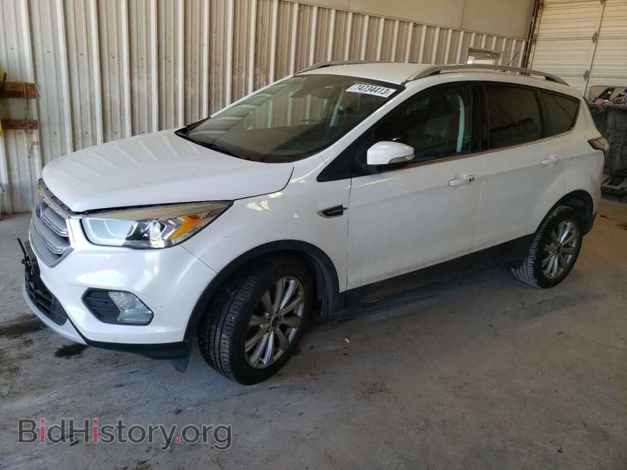 Фотография 1FMCU0J97HUB30663 - FORD ESCAPE 2017