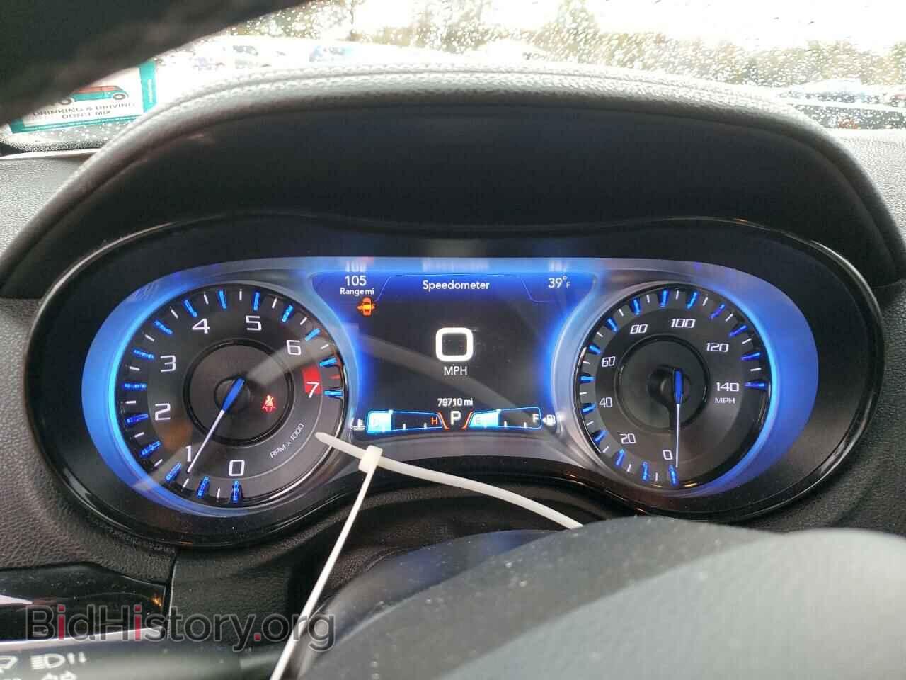 2018 CHRYSLER 300 - VIN: 2C3CCAGG8JH204138 - Фото 9