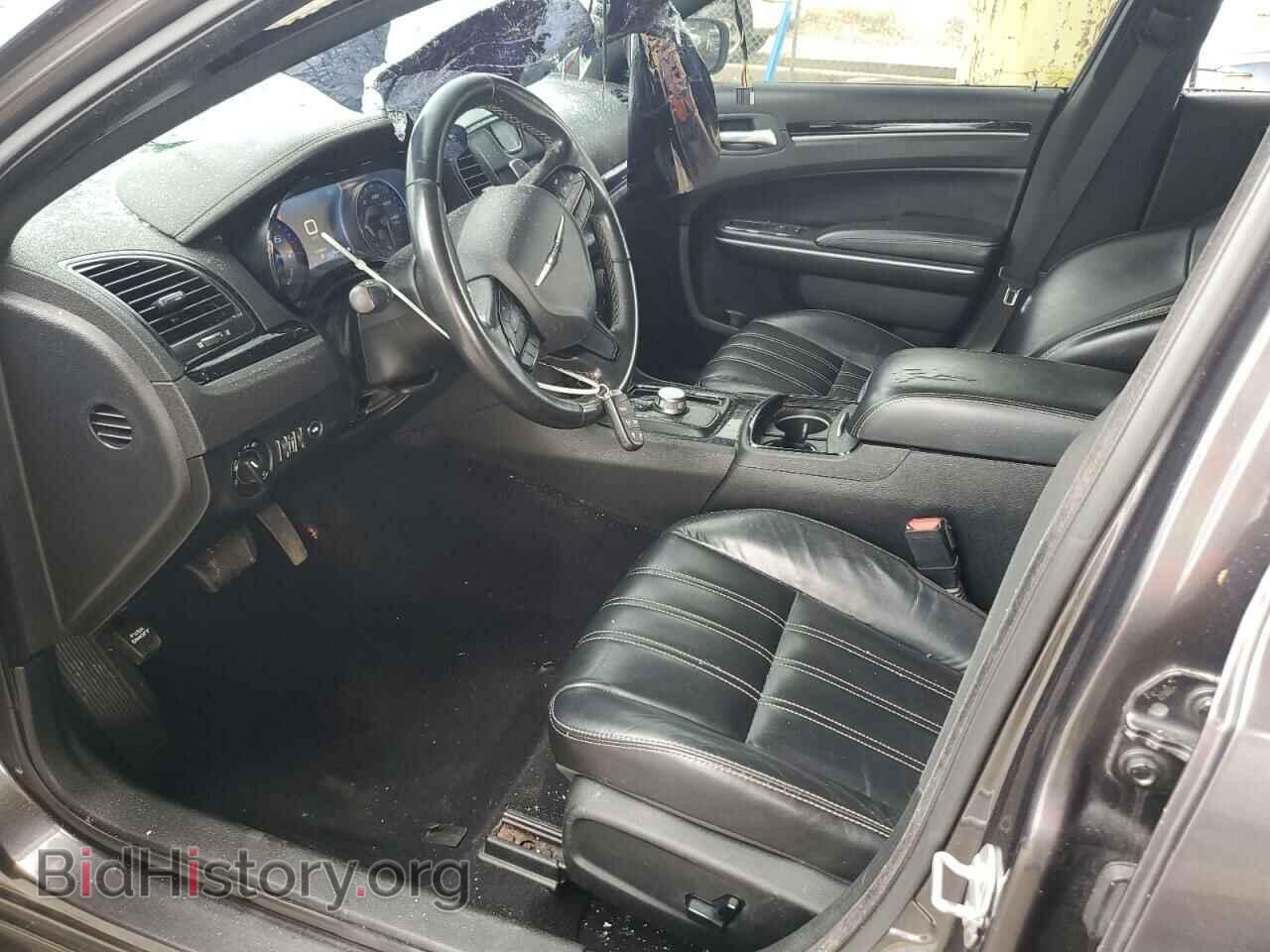 2019 CHRYSLER 300 - VIN: 2C3CCABG8KH746087 - Фото 7
