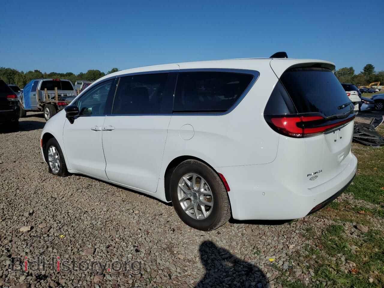 2024 CHRYSLER PACIFICA - VIN: 2C4RC1BG3RR111319 - Фото 2