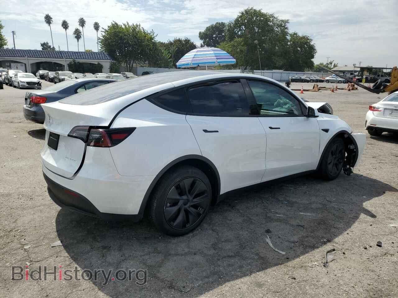 2024 TESLA MODEL Y - VIN: 7SAYGDEE5RF131663 - Photo 3