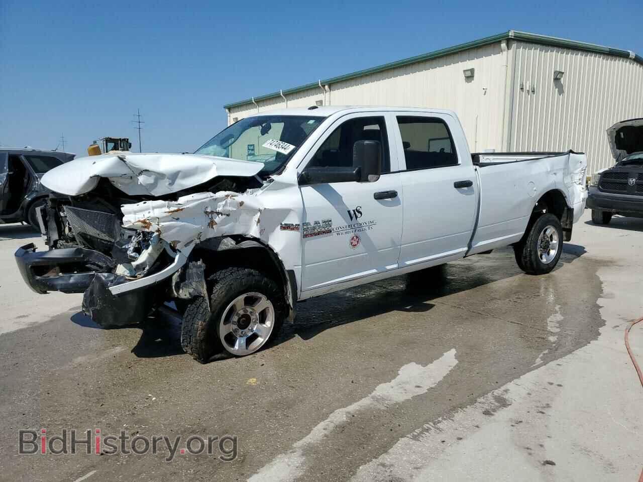 Photo 3C6UR5HJ9JG189883 - RAM All Models 2018
