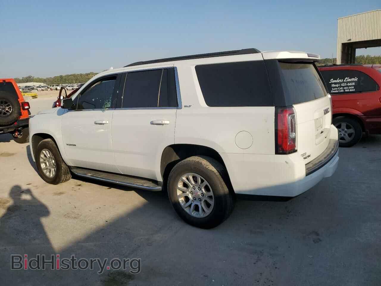 2018 GMC YUKON - VIN: 1GKS2BKC6JR320060 - Фото 2