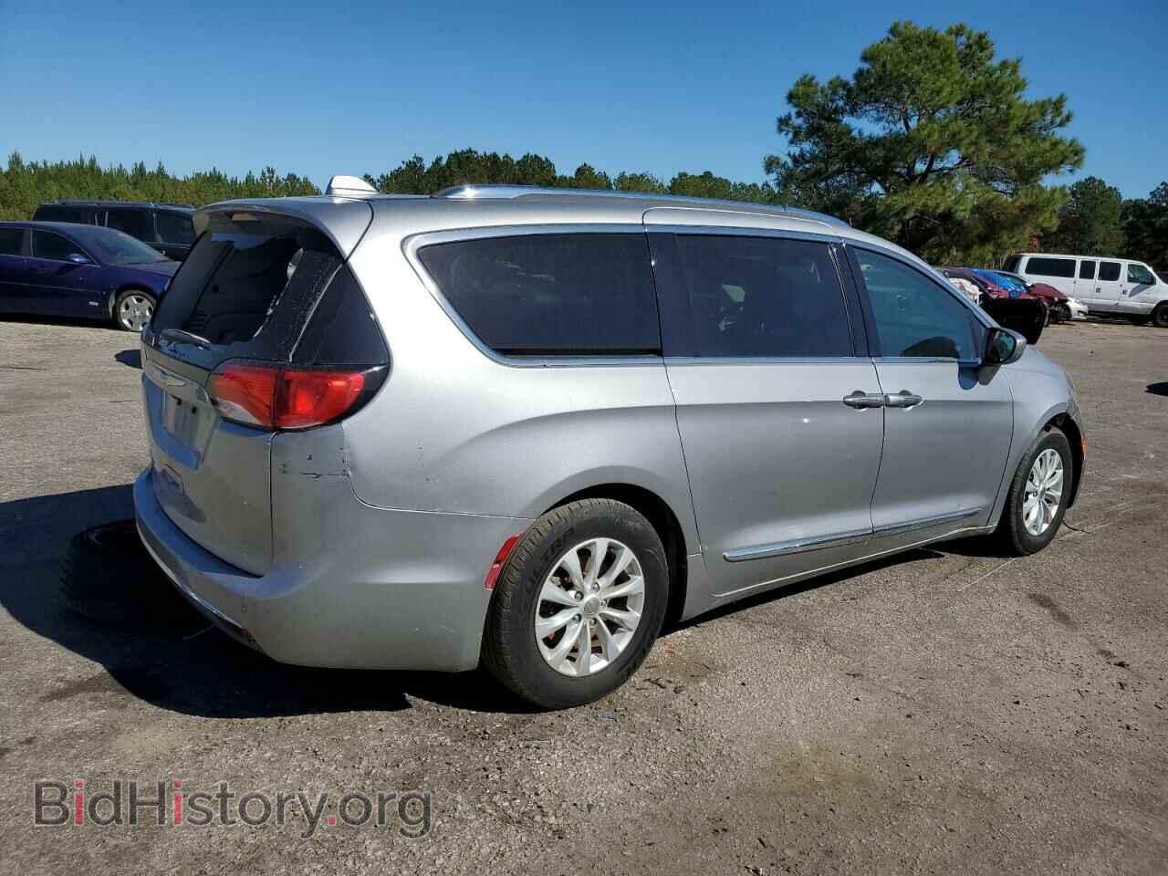 2018 CHRYSLER PACIFICA - VIN: 2C4RC1BG5JR233765 - Фото 3