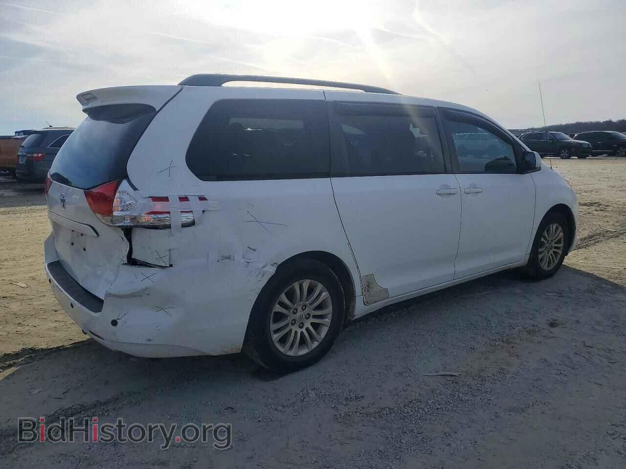 2011 TOYOTA All Models - VIN: 5TDYK3DC8BS040328 - Photo 3