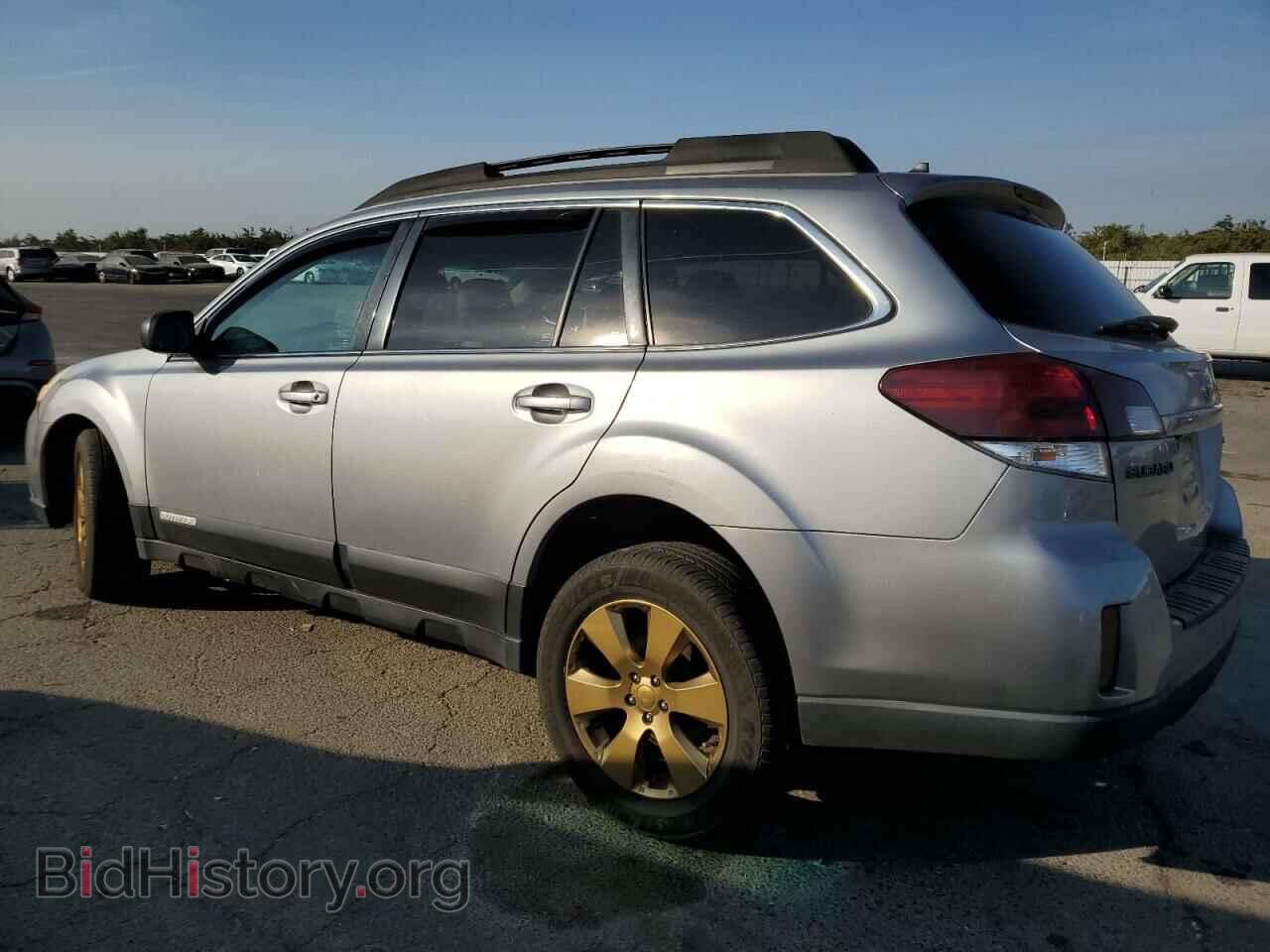 2011 SUBARU OUTBACK - VIN: 4S4BRBKC6B3404452 - Photo 2