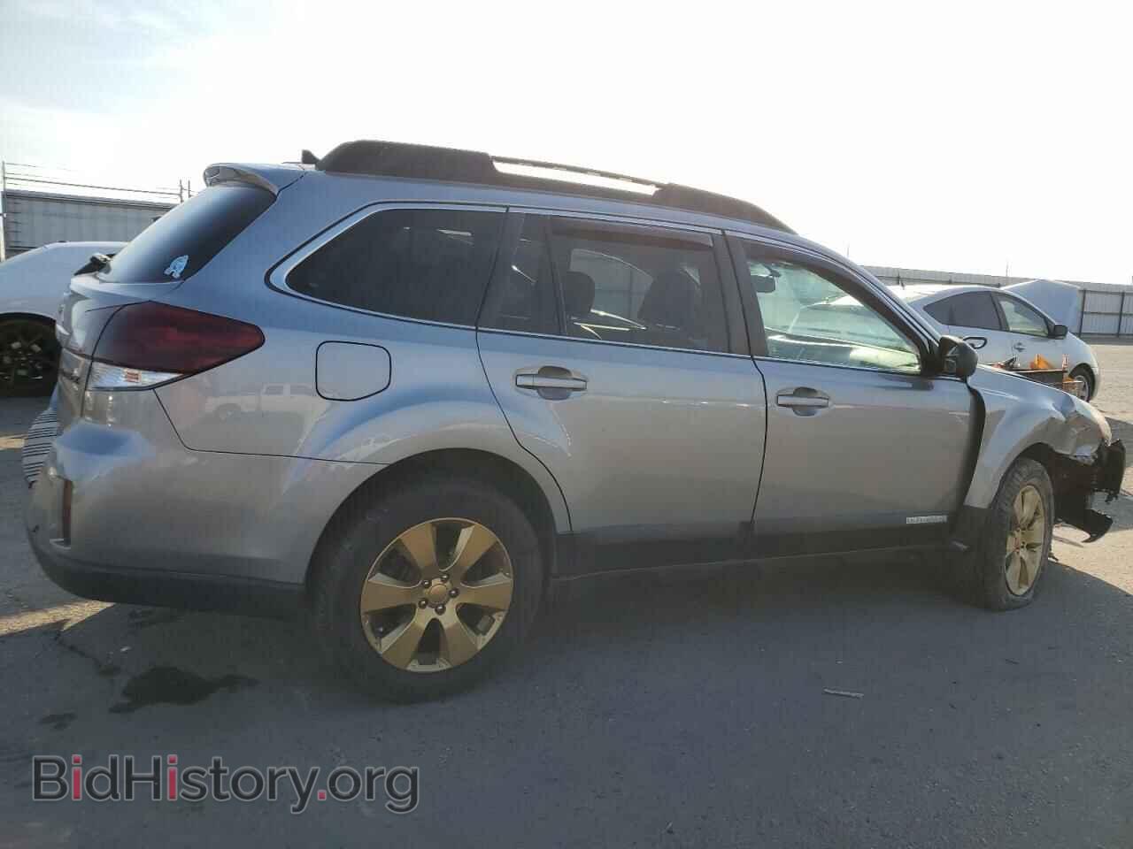 2011 SUBARU OUTBACK - VIN: 4S4BRBKC6B3404452 - Photo 3