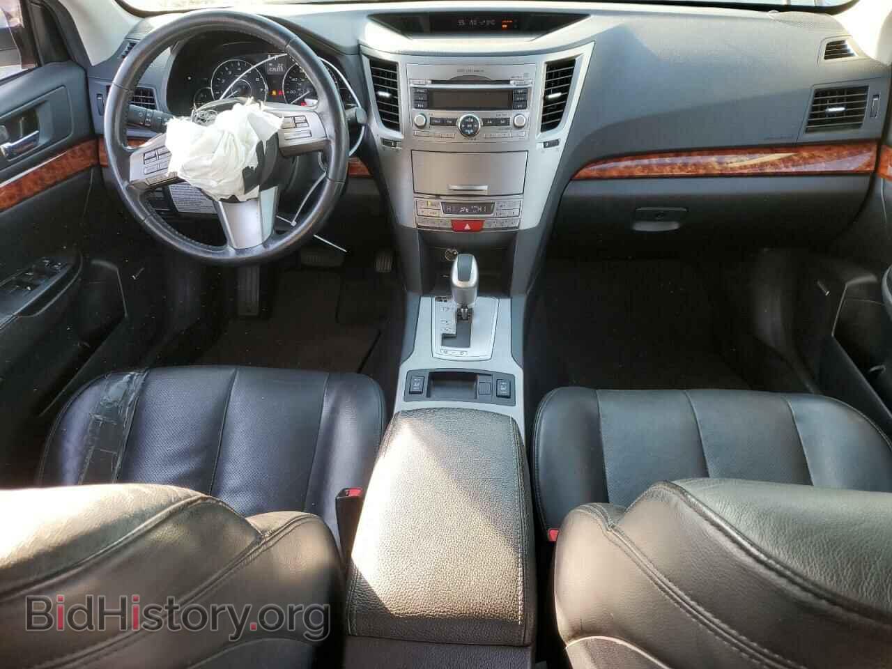 2011 SUBARU OUTBACK - VIN: 4S4BRBKC6B3404452 - Photo 8