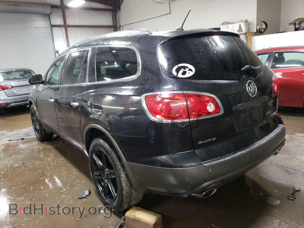 2011 BUICK ENCLAVE - VIN: 5GAKVCED3BJ352771 - Фото 2