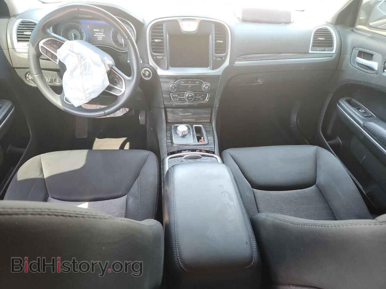 2018 CHRYSLER 300 - VIN: 2C3CCAAG5JH250132 - Фото 8