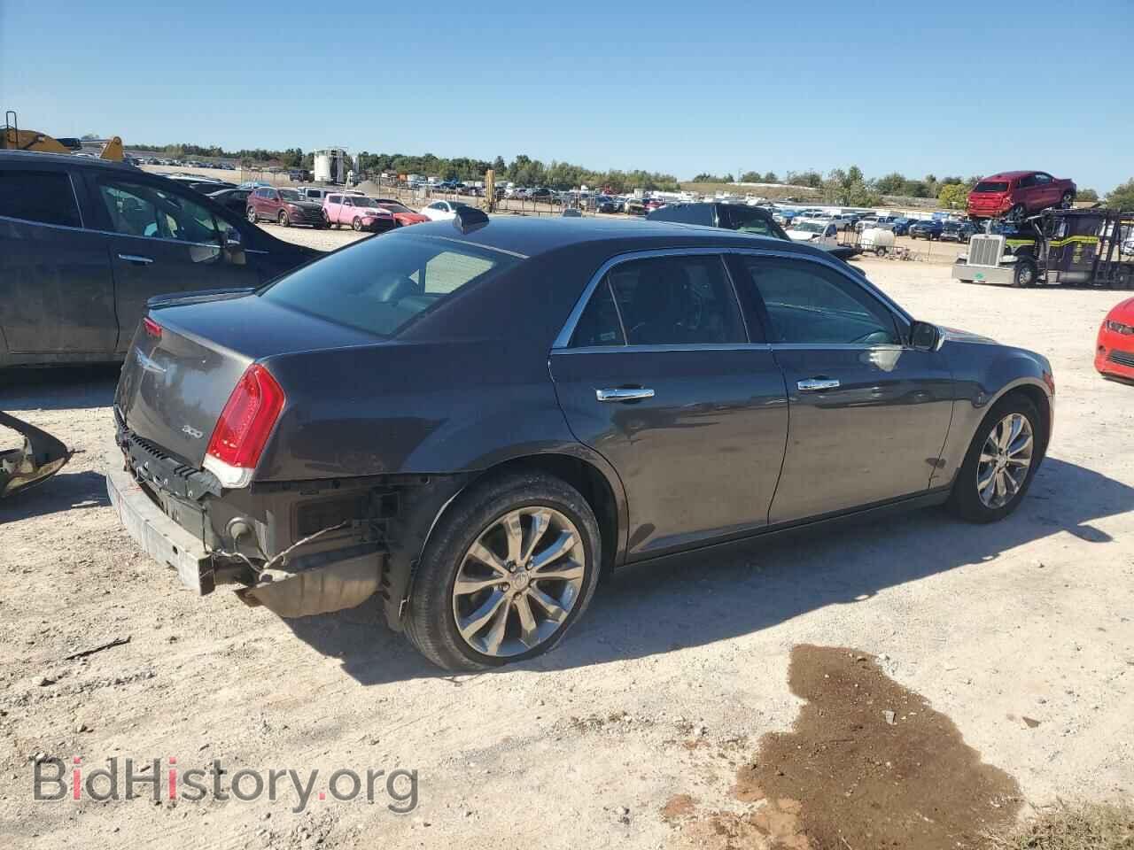 2018 CHRYSLER 300 - VIN: 2C3CCAKG0JH268309 - Фото 3