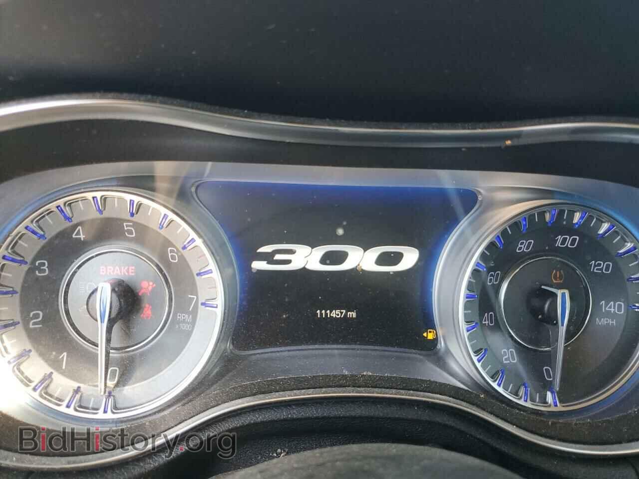 2018 CHRYSLER 300 - VIN: 2C3CCAKG0JH268309 - Фото 9