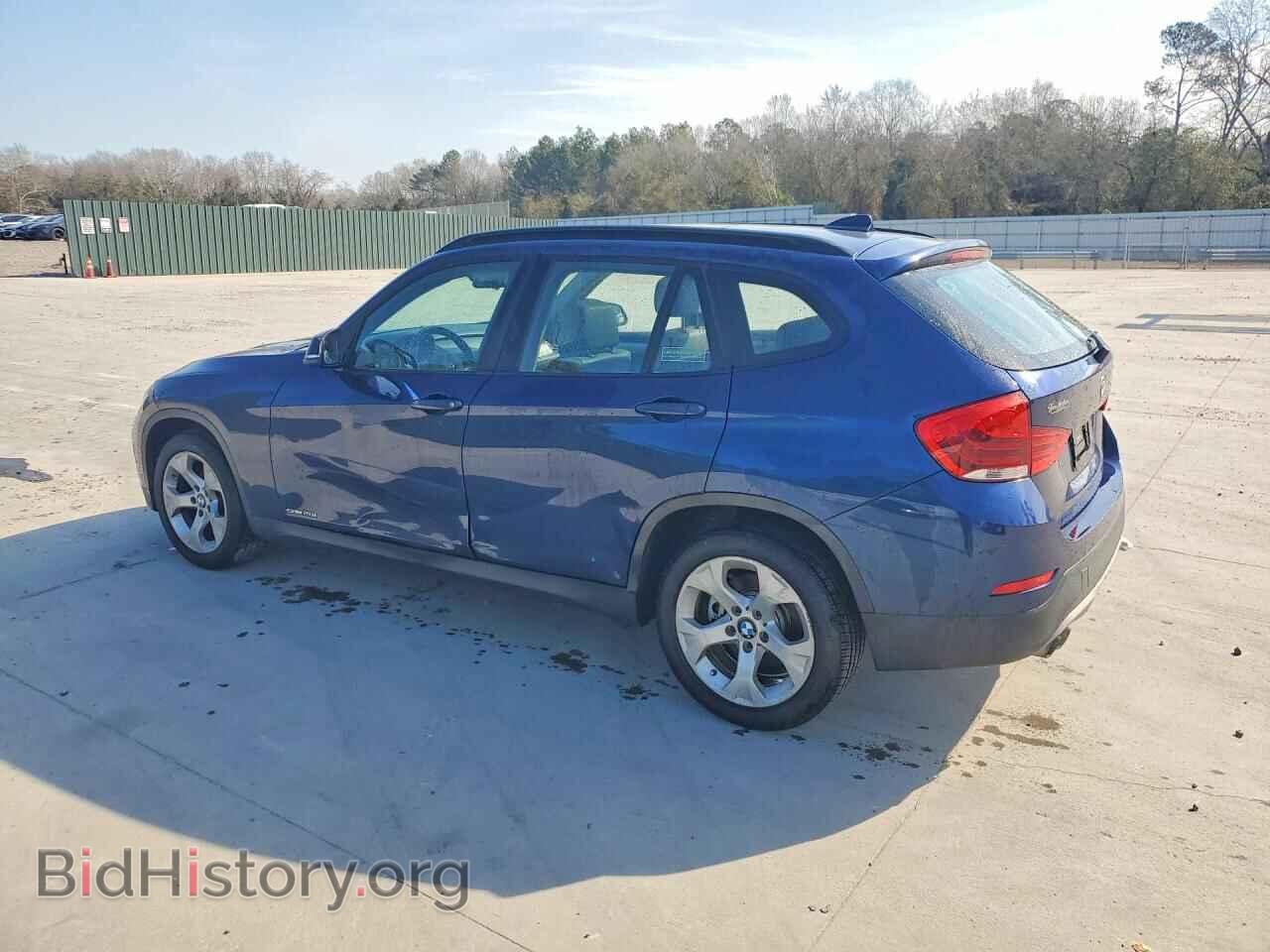 2015 BMW X1 - VIN: WBAVM1C58FV498626 - Фото 2