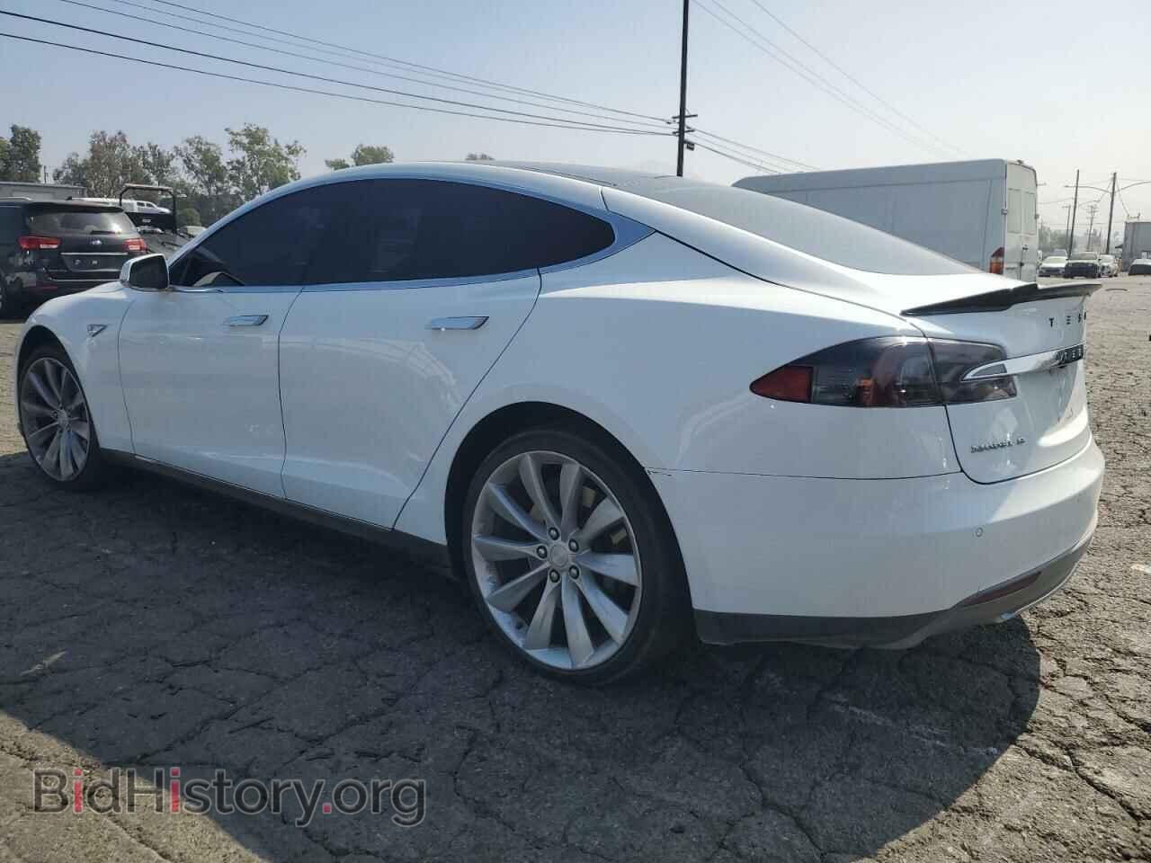 2014 TESLA MODEL S - VIN: 5YJSA1H11EFP33675 - Фото 2