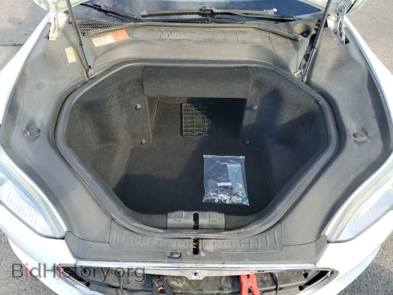 2014 TESLA MODEL S - VIN: 5YJSA1H11EFP33675 - Фото 11
