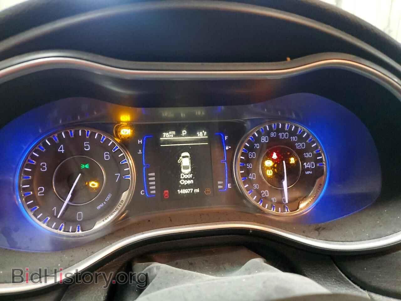 2016 CHRYSLER 200 - VIN: 1C3CCCAB6GN164845 - Фото 9