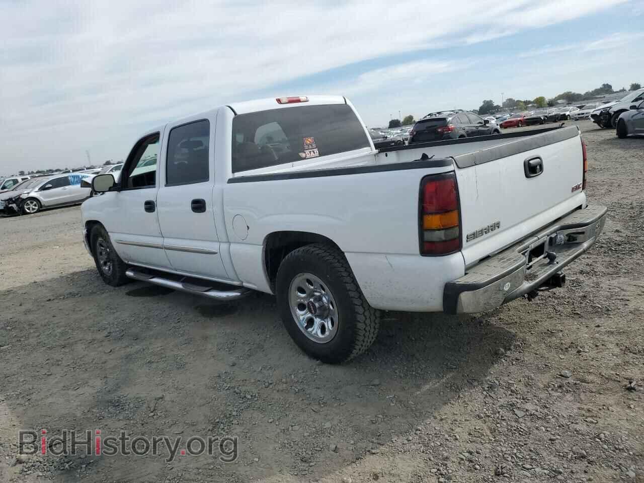 2007 GMC SIERRA - VIN: 2GTEC13V771106518 - Photo 2