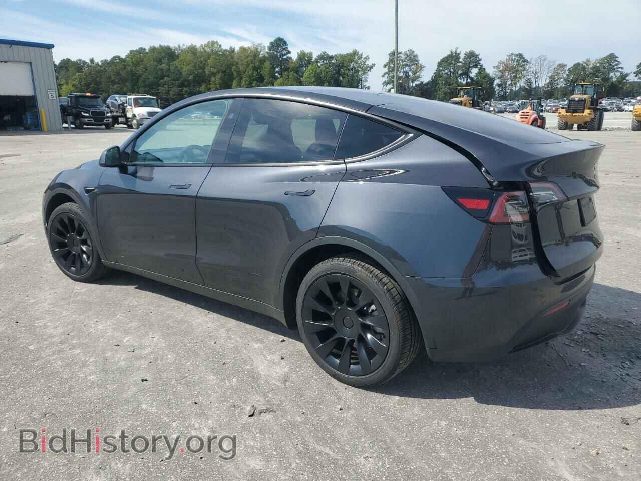 2024 TESLA MODEL Y - VIN: 7SAYGDED7RF040773 - Photo 2