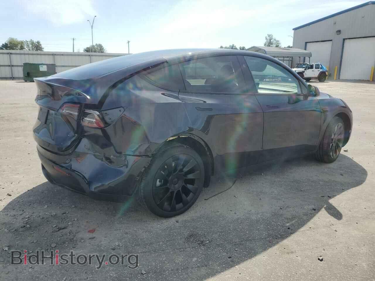 2024 TESLA MODEL Y - VIN: 7SAYGDED7RF040773 - Photo 3