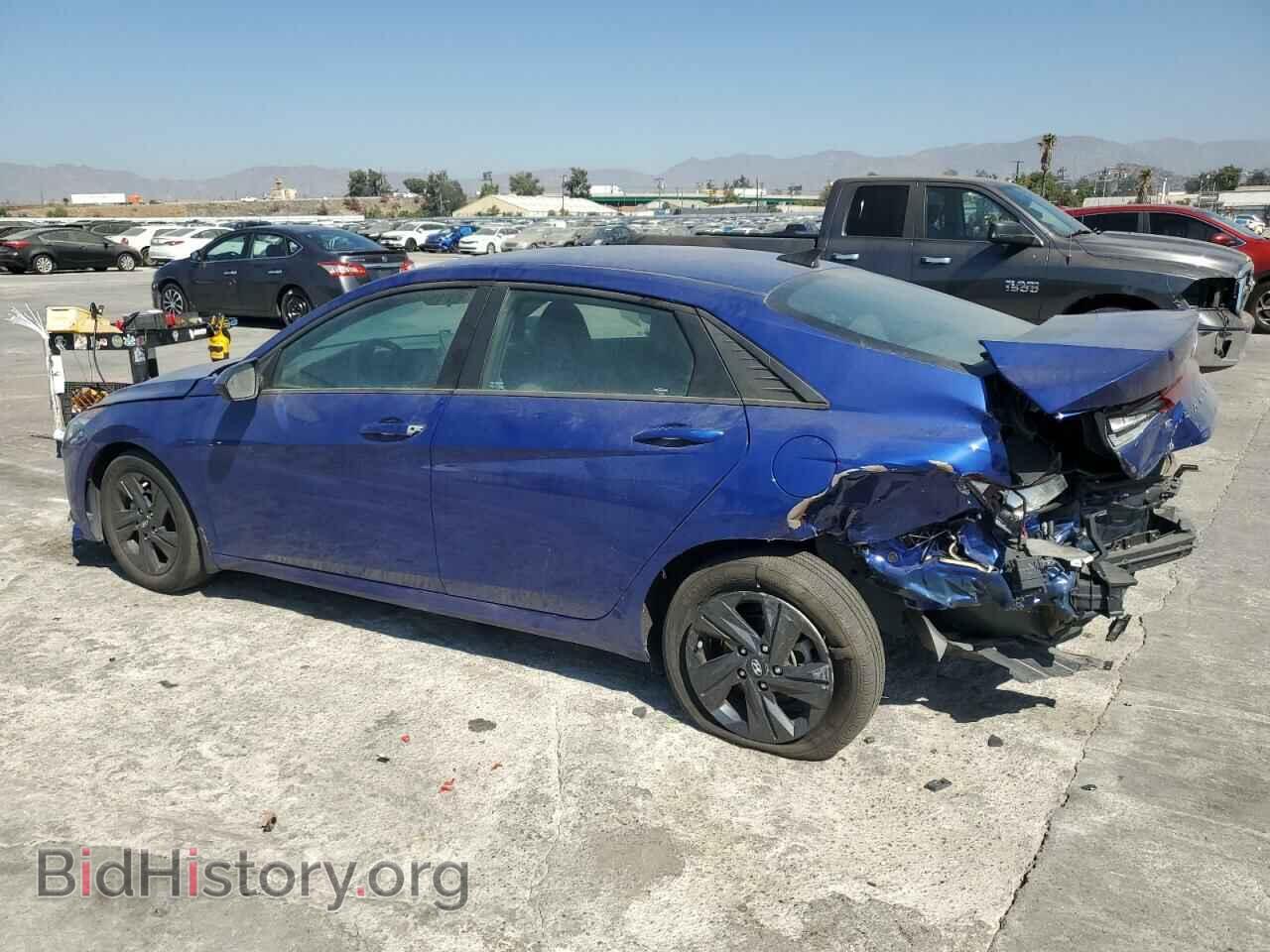 2023 HYUNDAI ELANTRA - VIN: 5NPLM4AG9PH105122 - Фото 2
