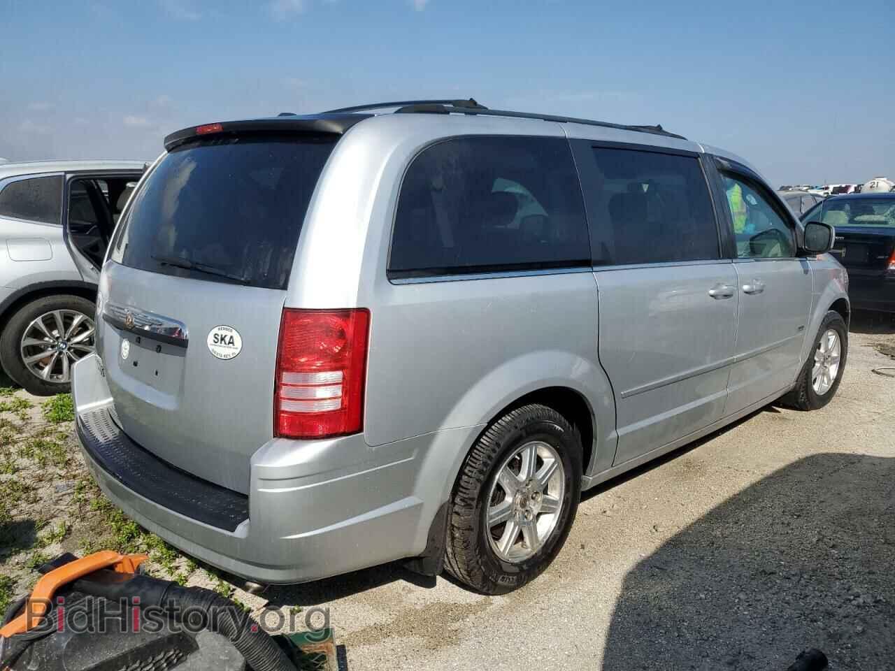 2008 CHRYSLER MINIVAN - VIN: 2A8HR54P98R793757 - Фото 3