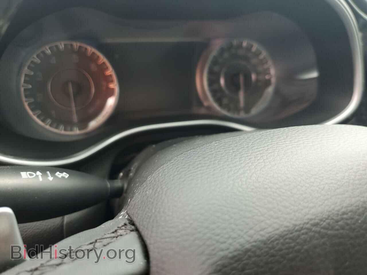 2015 CHRYSLER 200 - VIN: 1C3CCCEGXFN691002 - Photo 9