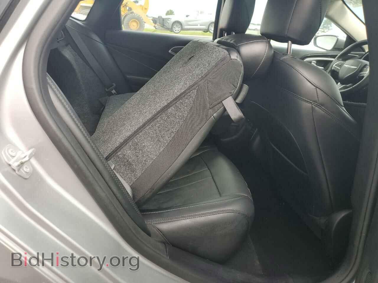 2015 CHRYSLER 200 - VIN: 1C3CCCEGXFN691002 - Photo 10