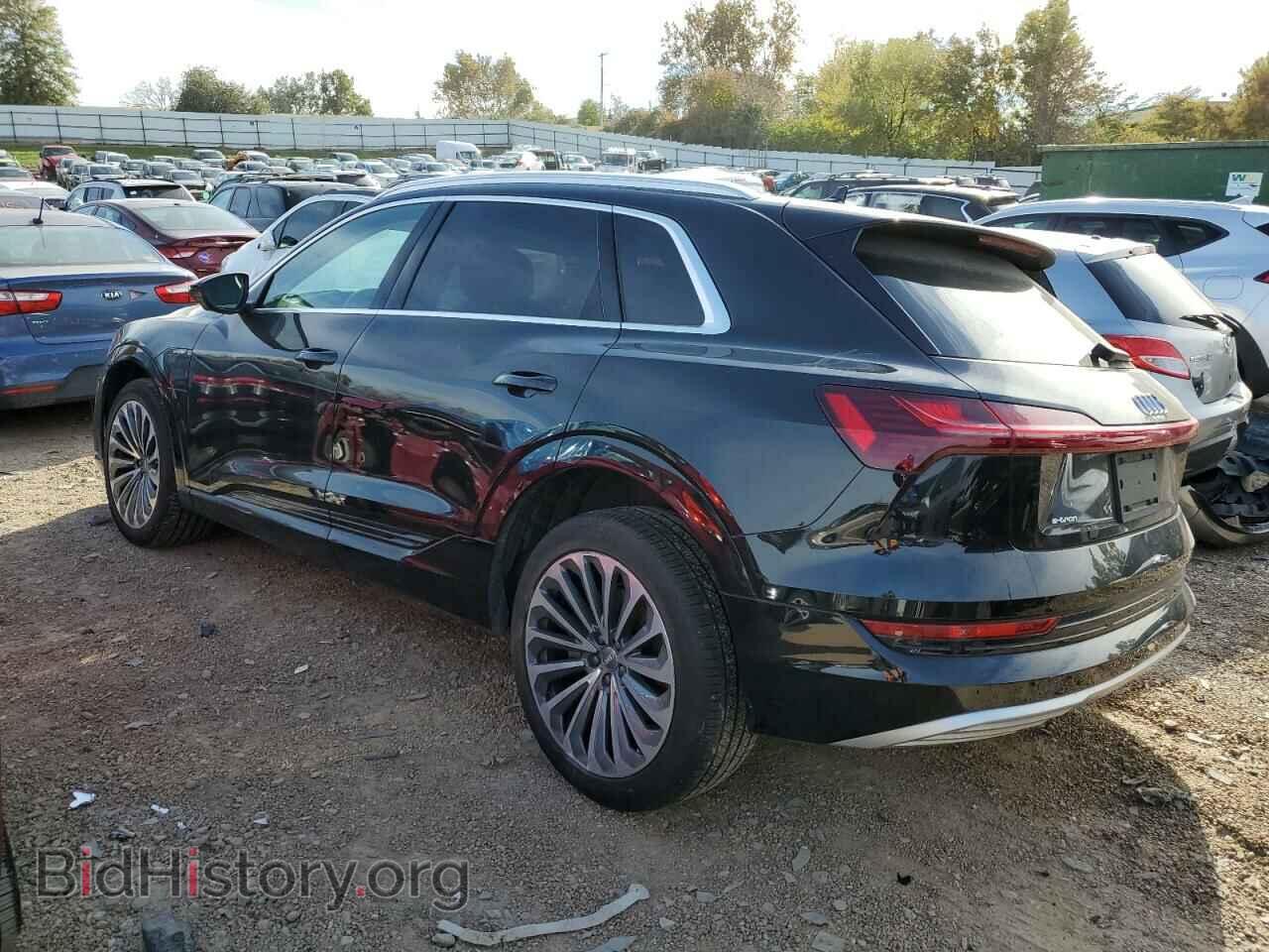 2019 AUDI E-TRON - VIN: WA1VAAGE0KB009101 - Photo 2