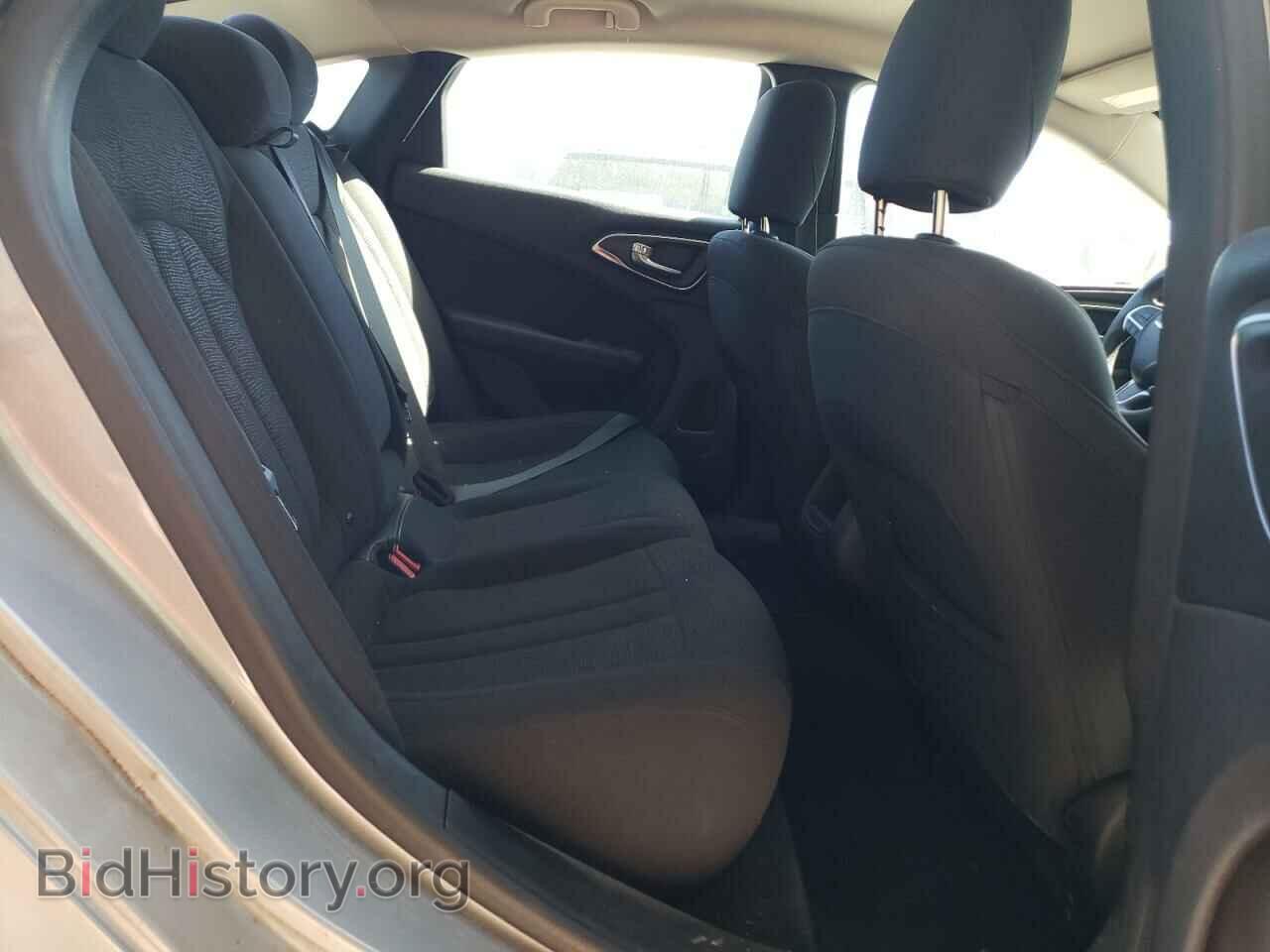 2016 CHRYSLER 200 - VIN: 1C3CCCAB6GN116200 - Фото 10