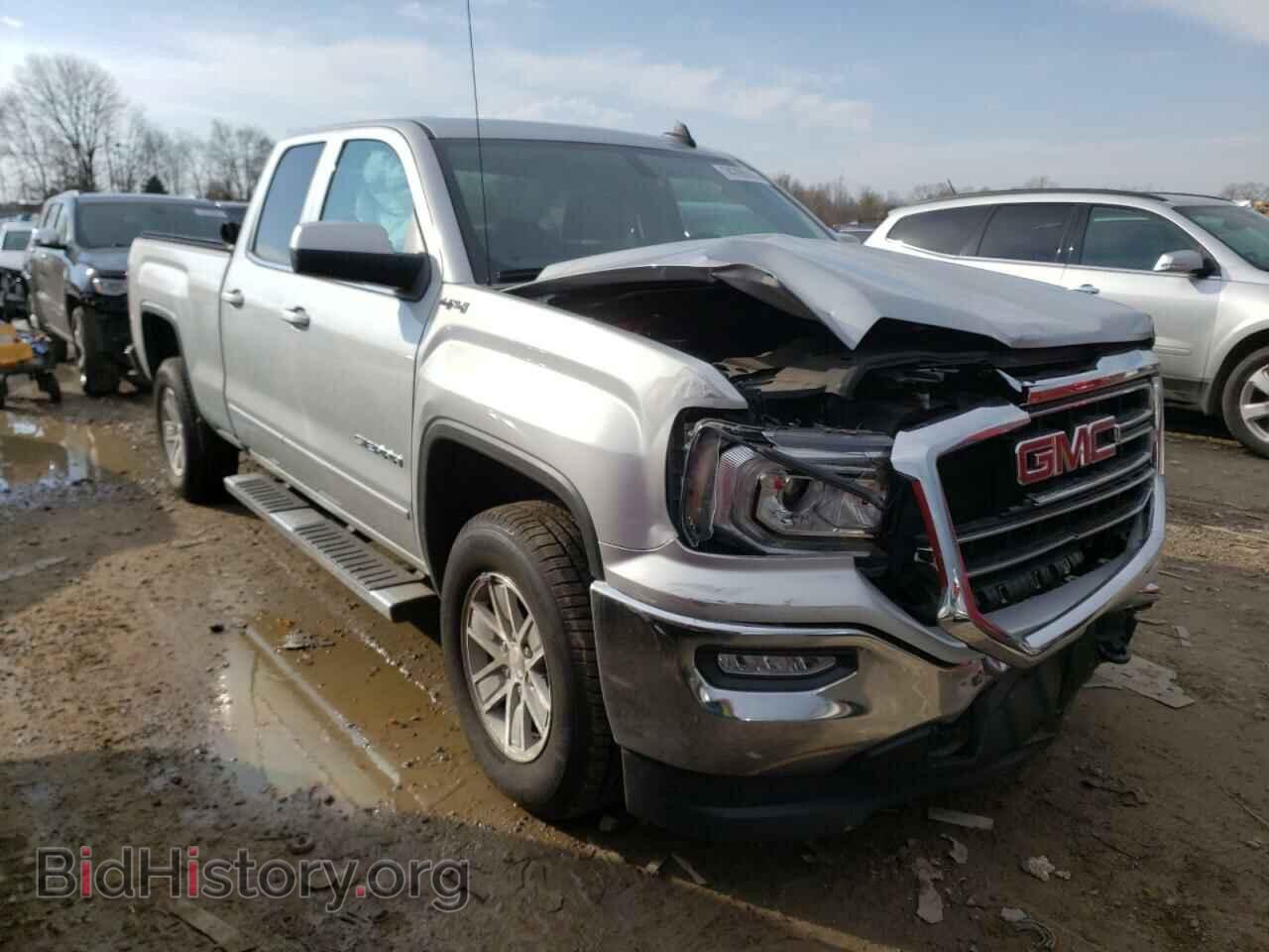 2018 GMC SIERRA - VIN: 1GTV2MEC0JZ371893 - Photo 4