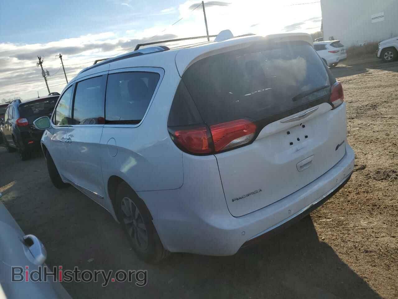 2020 CHRYSLER PACIFICA - VIN: 2C4RC1N70LR257972 - Photo 2