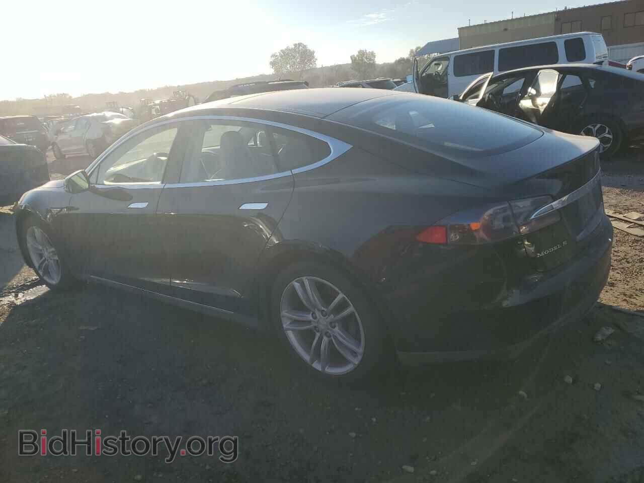 2015 TESLA MODEL S - VIN: 5YJSA1S26FF094258 - Photo 2