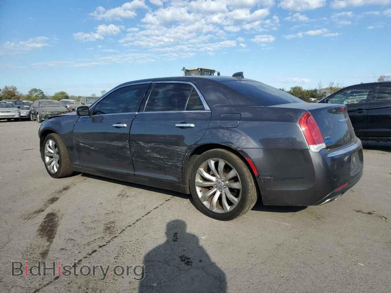 2019 CHRYSLER 300 - VIN: 2C3CCAEG9KH698093 - Фото 2