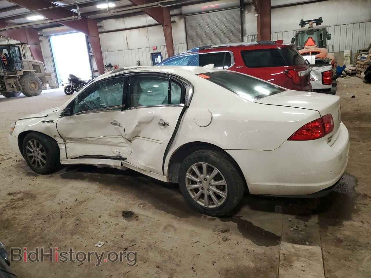 2011 BUICK LUCERNE - VIN: 1G4HA5EM0BU132188 - Фото 2
