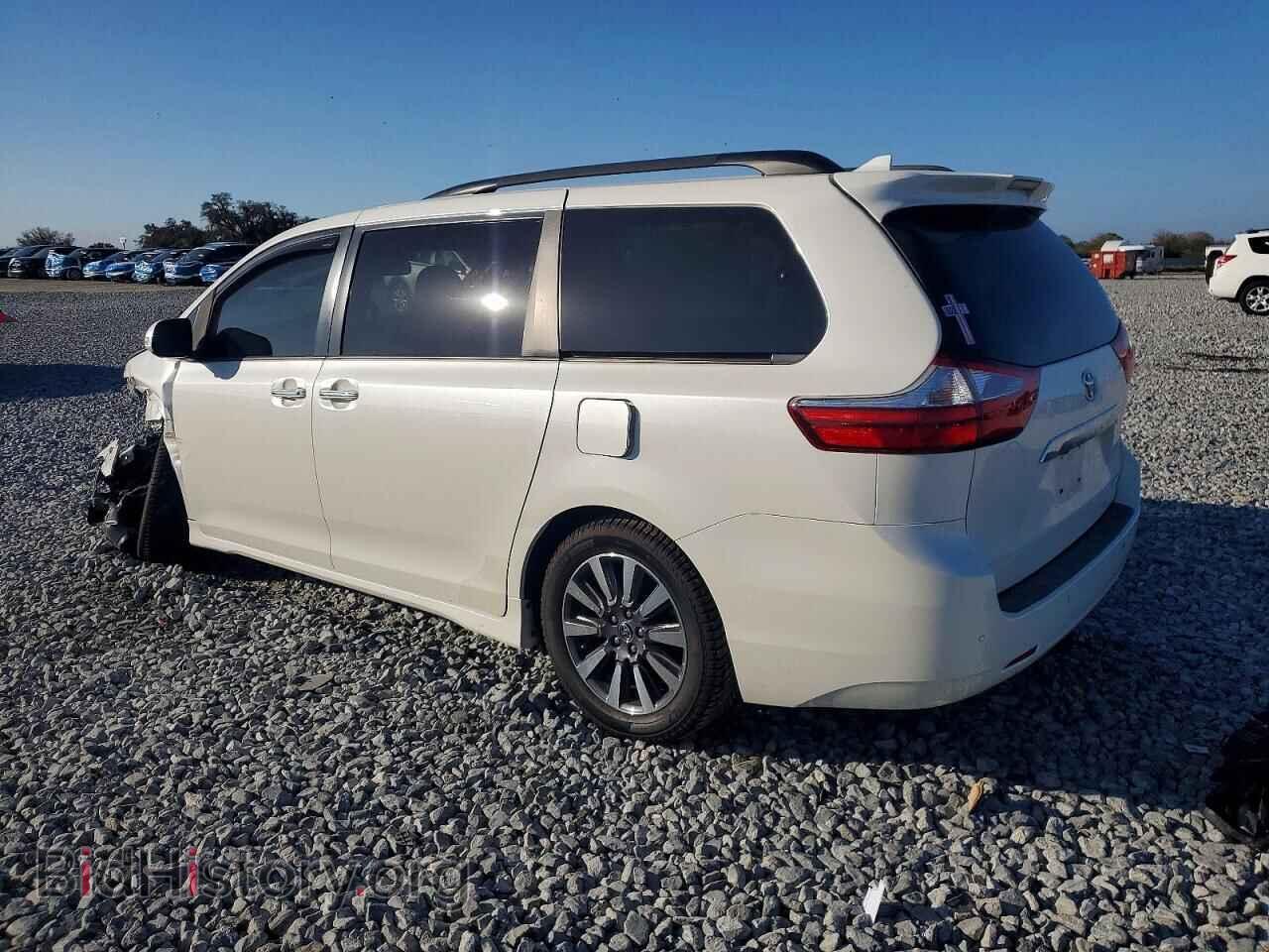2018 TOYOTA All Models - VIN: 5TDYZ3DC4JS962203 - Фото 2