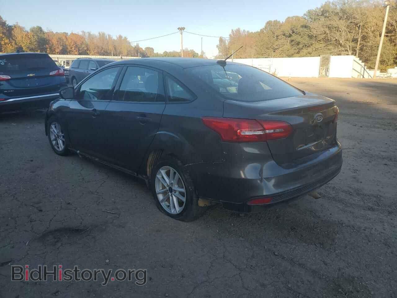 2018 FORD FOCUS - VIN: 1FADP3F24JL315221 - Фото 2
