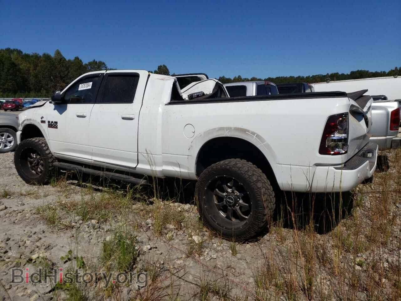 2017 RAM All Models - VIN: 3C6UR5MJ9HG581228 - Фото 2
