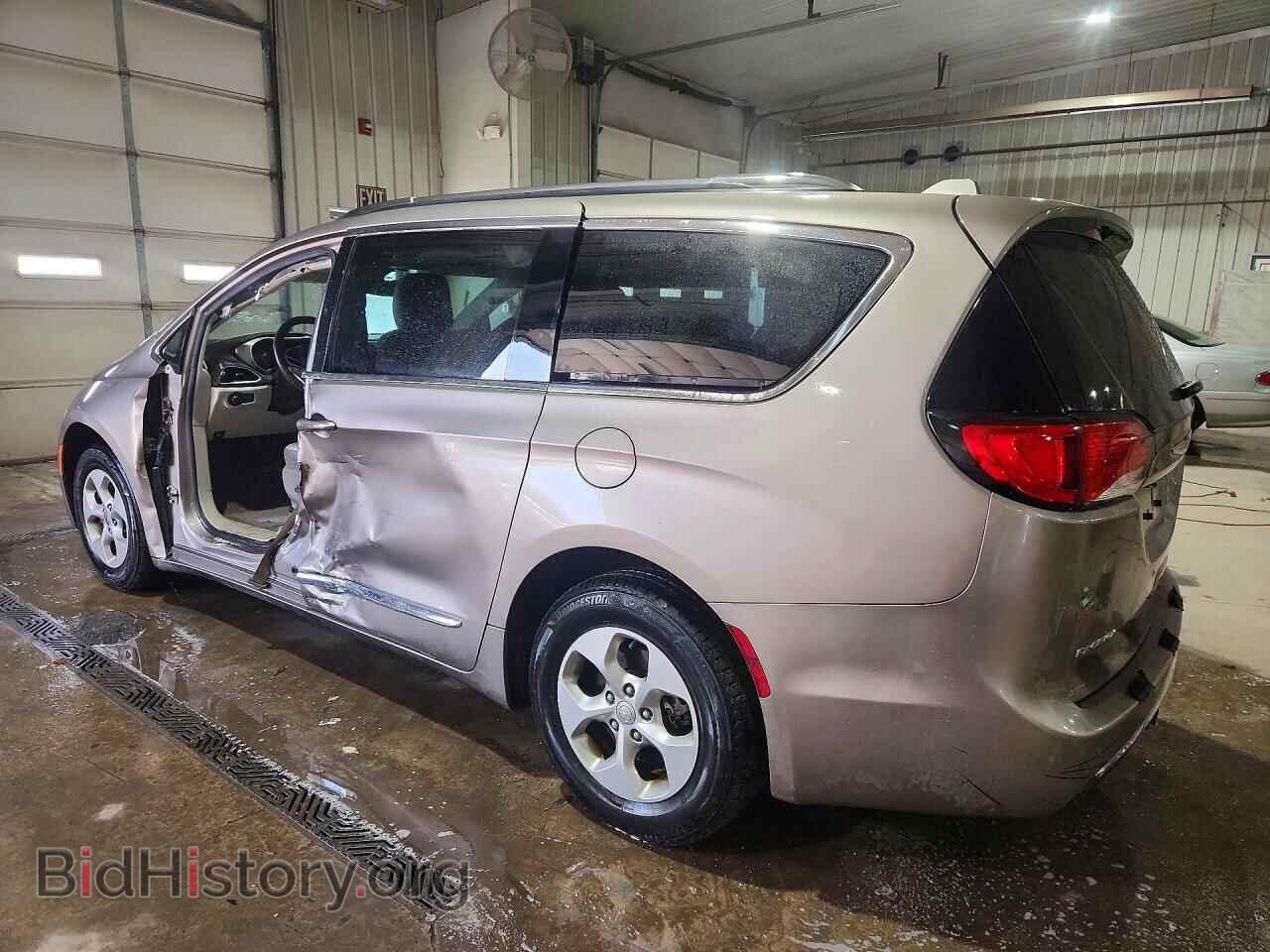 2017 CHRYSLER PACIFICA - VIN: 2C4RC1EG4HR703824 - Фото 2