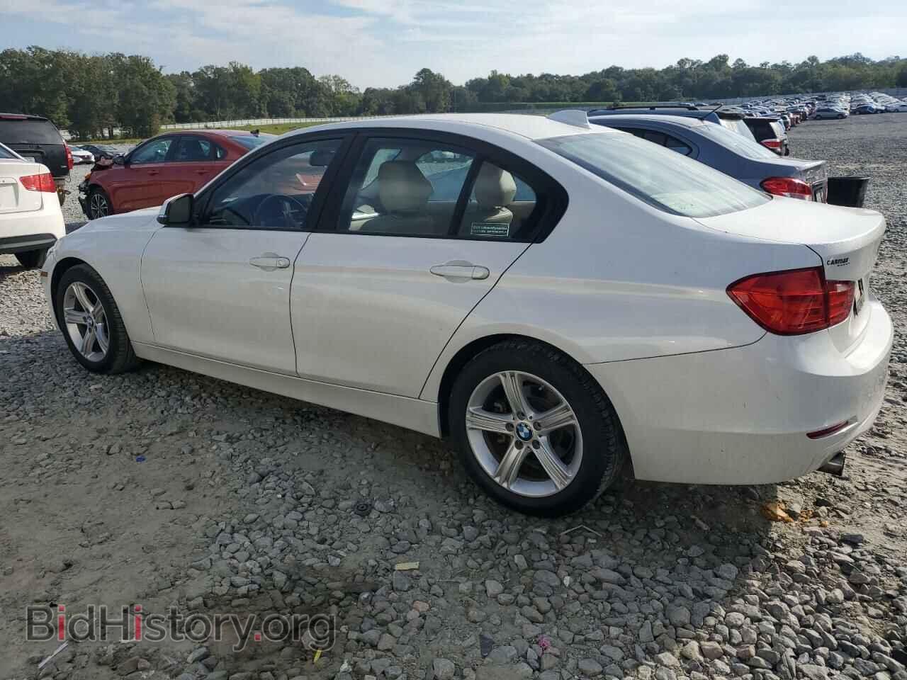 2015 BMW 3 SERIES - VIN: WBA3B1C54FP831373 - Фото 2